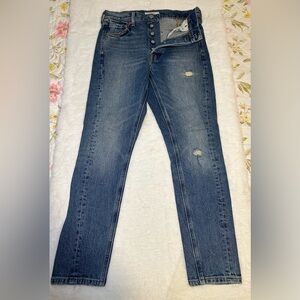 Levi's skinny jeans. Size 28